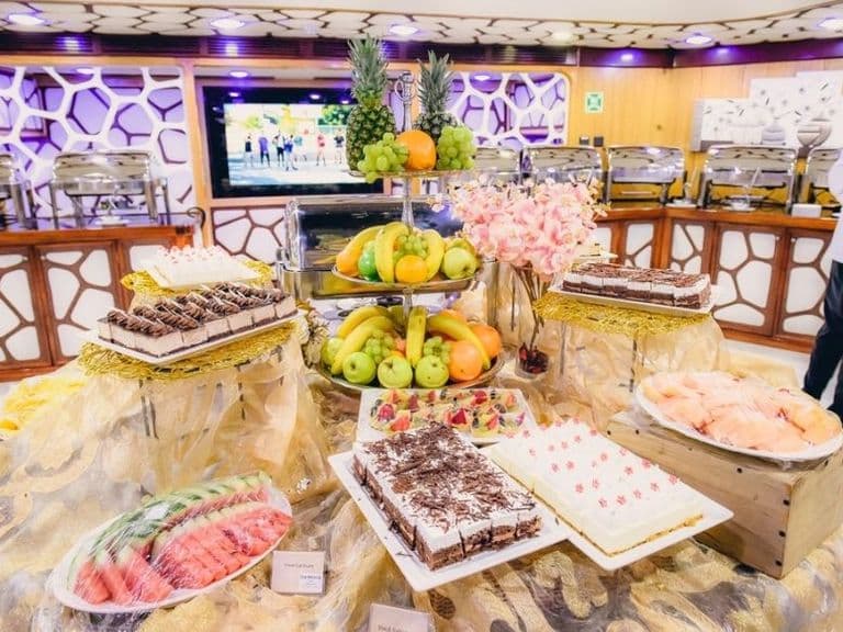 Mega Yacht Dinner Cruise, photo 5