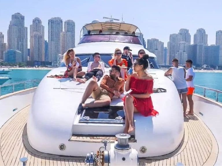 Sharing Yacht Cruise Dubai Marina
