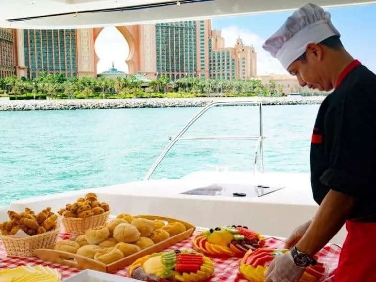 Sharing Yacht Cruise Dubai Marina, photo 4