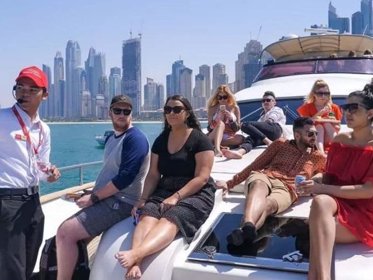 Sharing Yacht Lunch Tour, photo 3