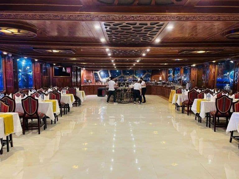 Ocean Empress Dhow Cruise, photo 5