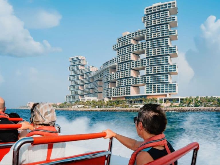speedboat tour dubai